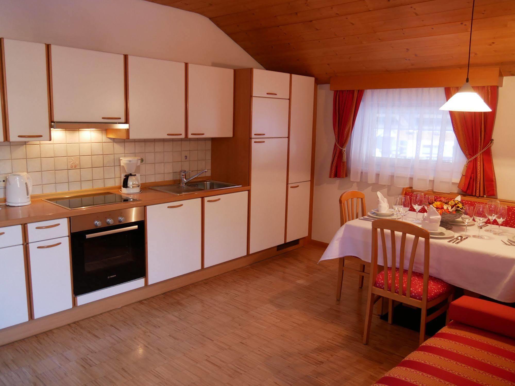 Appartmenthotel Residence Elvis Ortisei Exteriér fotografie